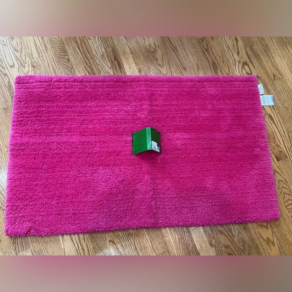 NWT Kate Spade 27 x 45” Hot Pink Bath Rug